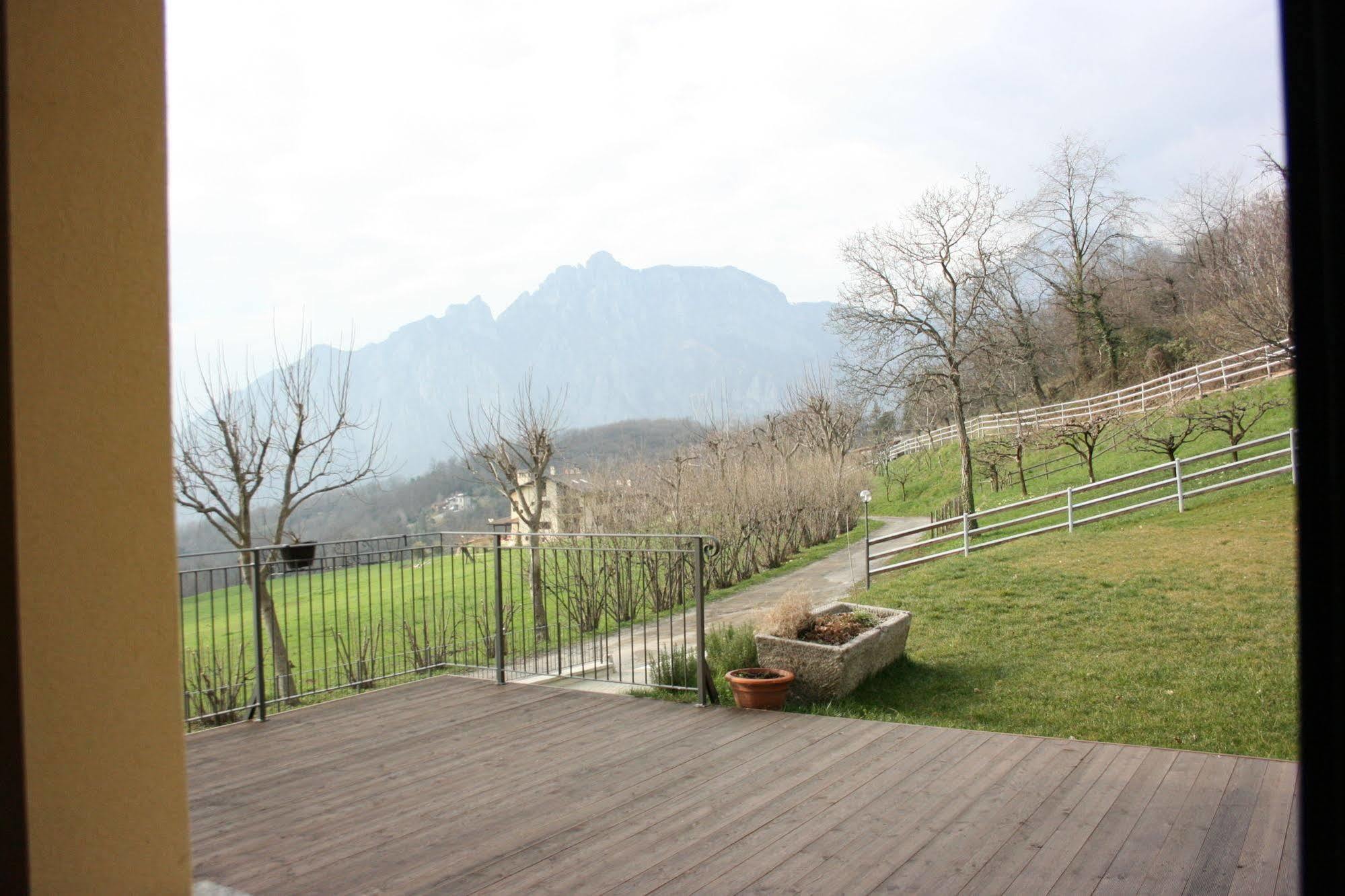 Agriturismo Deviscio 레코 외부 사진